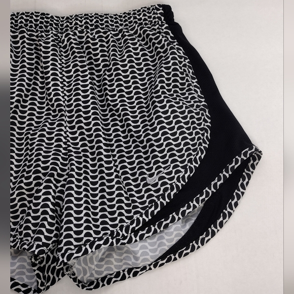 Nike Women's Lined Drawstring Dri-Fit Active Running Athletic Shorts Size XS - Picture 4 of 13